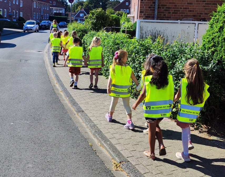 Schulwegtraining mit der Polizei